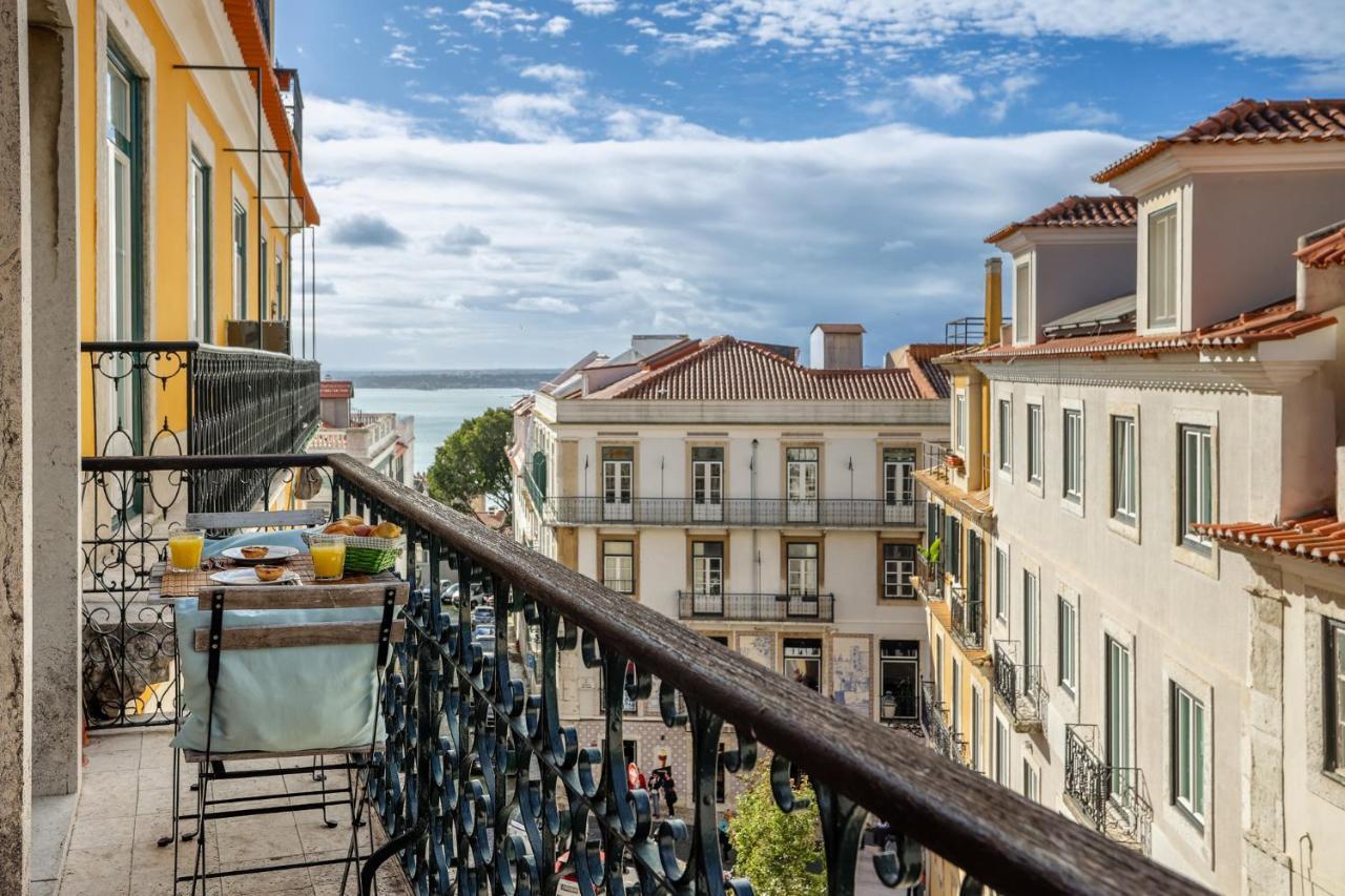 Castelo Apartment - Beautiful Balcony View Lisboa Exterior foto
